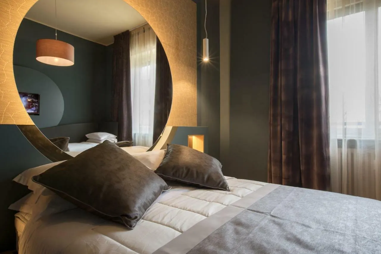 מילאנו Le Texture Premium Rooms Duomo-Cordusio 0*,  איטליה